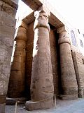 Louxor Temple Cour Ramses 2 0037